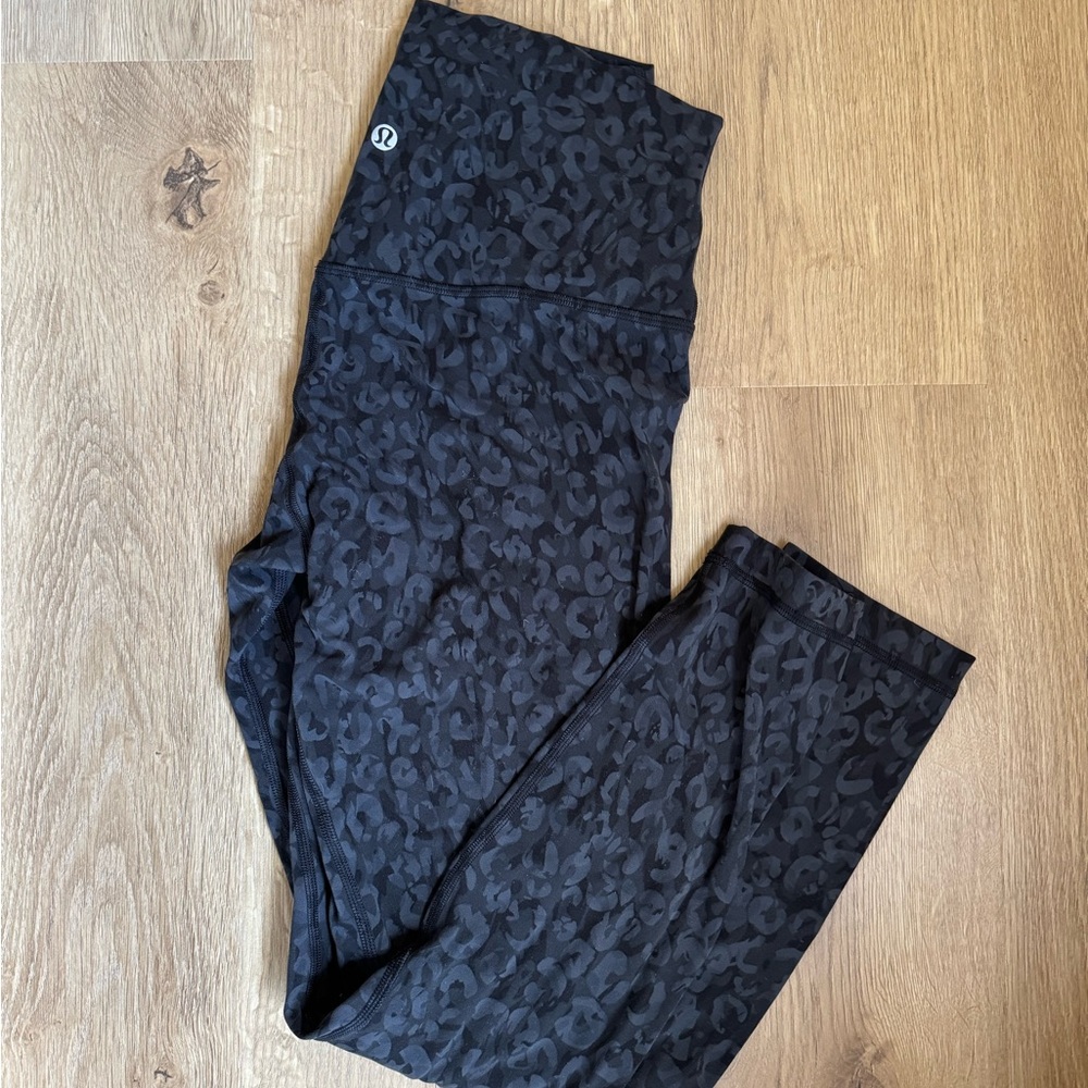 Lululemon Align 25” leopard patterned leggings size 8